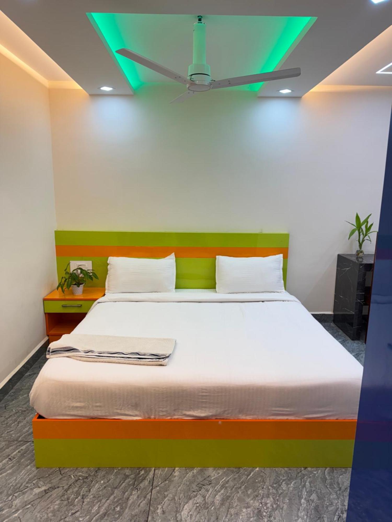 Krishnakripa Premium Residency Hotel Kochi Eksteriør billede